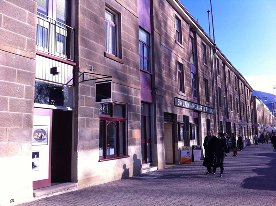 劉向華“擁抱陌生人”水墨藝術展在澳大利亞薩拉曼卡藝術中心開幕 劉向華“擁抱陌生人”水墨藝術展在澳大利亞薩拉曼卡藝術中心開幕